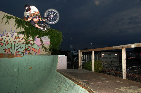 Evan V. rainy Bowl session