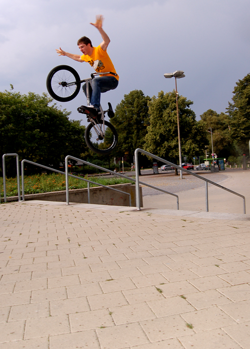 Tom Blyth- Tomb life- killing it, Uprailto nohands.