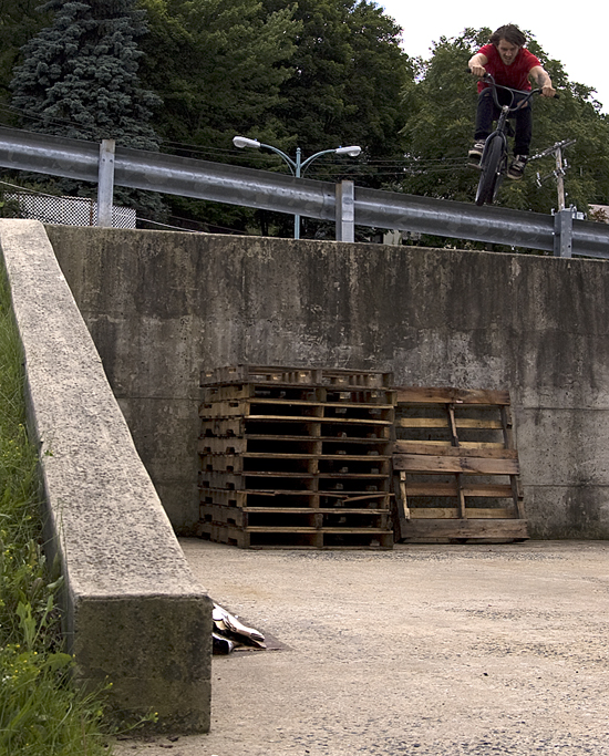 Kenny, Cranksnapper gap, on Gypsy Caravan, by Mr.b