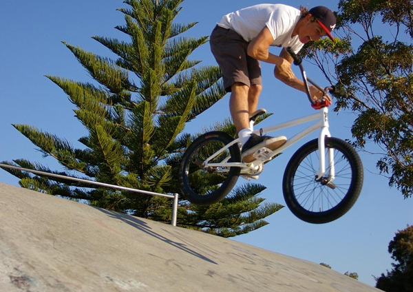 fakie barspin