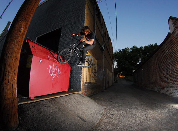 Kenny Horton Dumpster Nosepick! Bob Pic