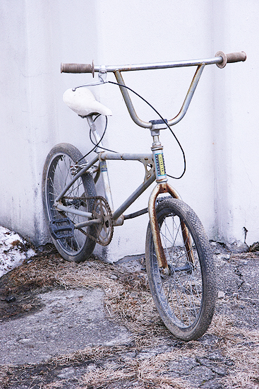 New shop bike Dave brought back from the farm in IL. 80s Schwinn Predator.