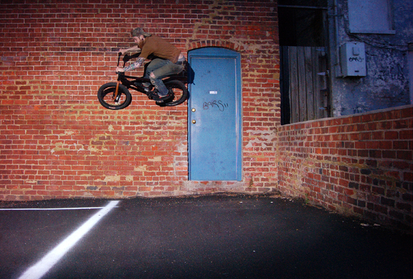 Hop Gap to wall...