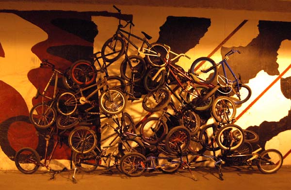 Bike Sculpture Via Space Wolf and  sleeper