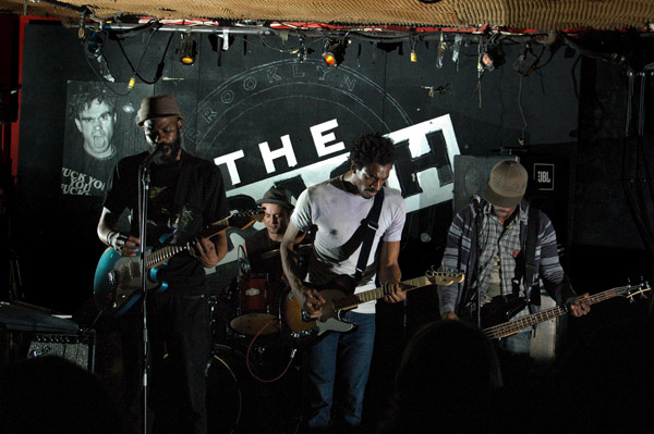Wormz' band