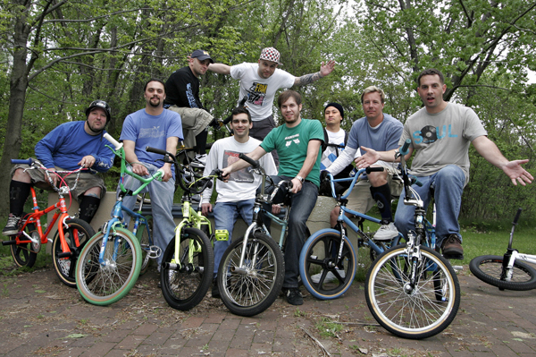 Is Old school bmx coming up? Guav and some oldsters on an NYC ride.