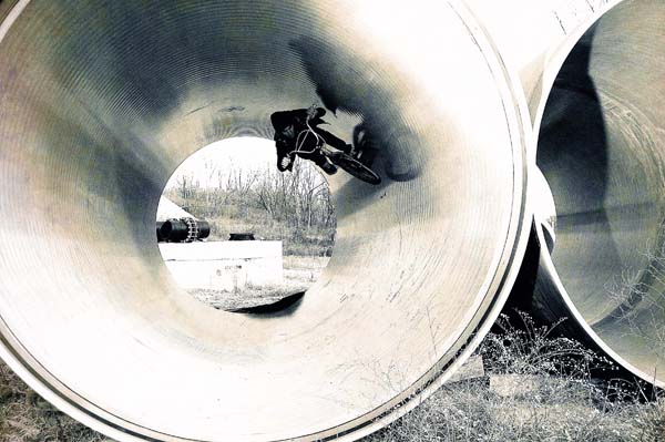 Bob Q- Fullpipe stokeage!