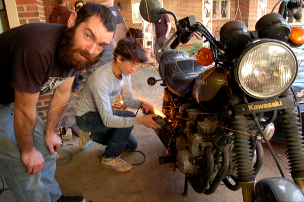 Doing mods on the haggard sidecar Kawasaki...